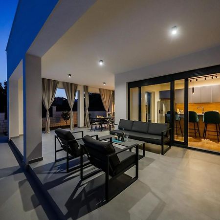 Villa Luka Kastela Luaran gambar