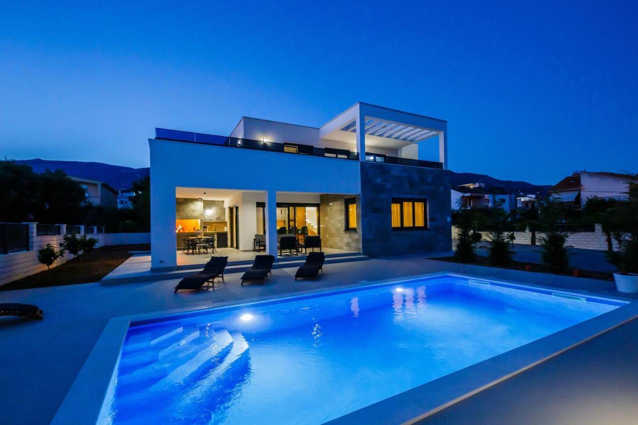 Villa Luka Kastela Luaran gambar
