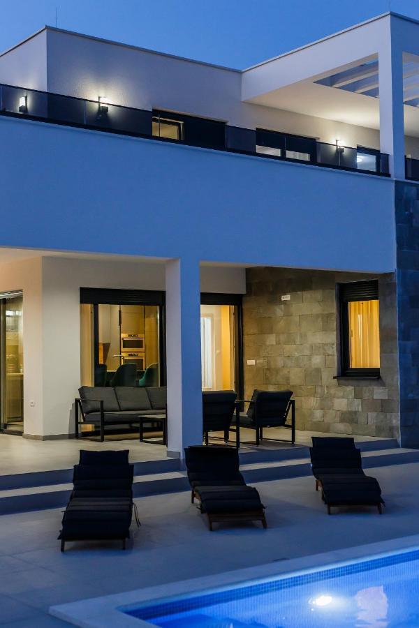 Villa Luka Kastela Luaran gambar