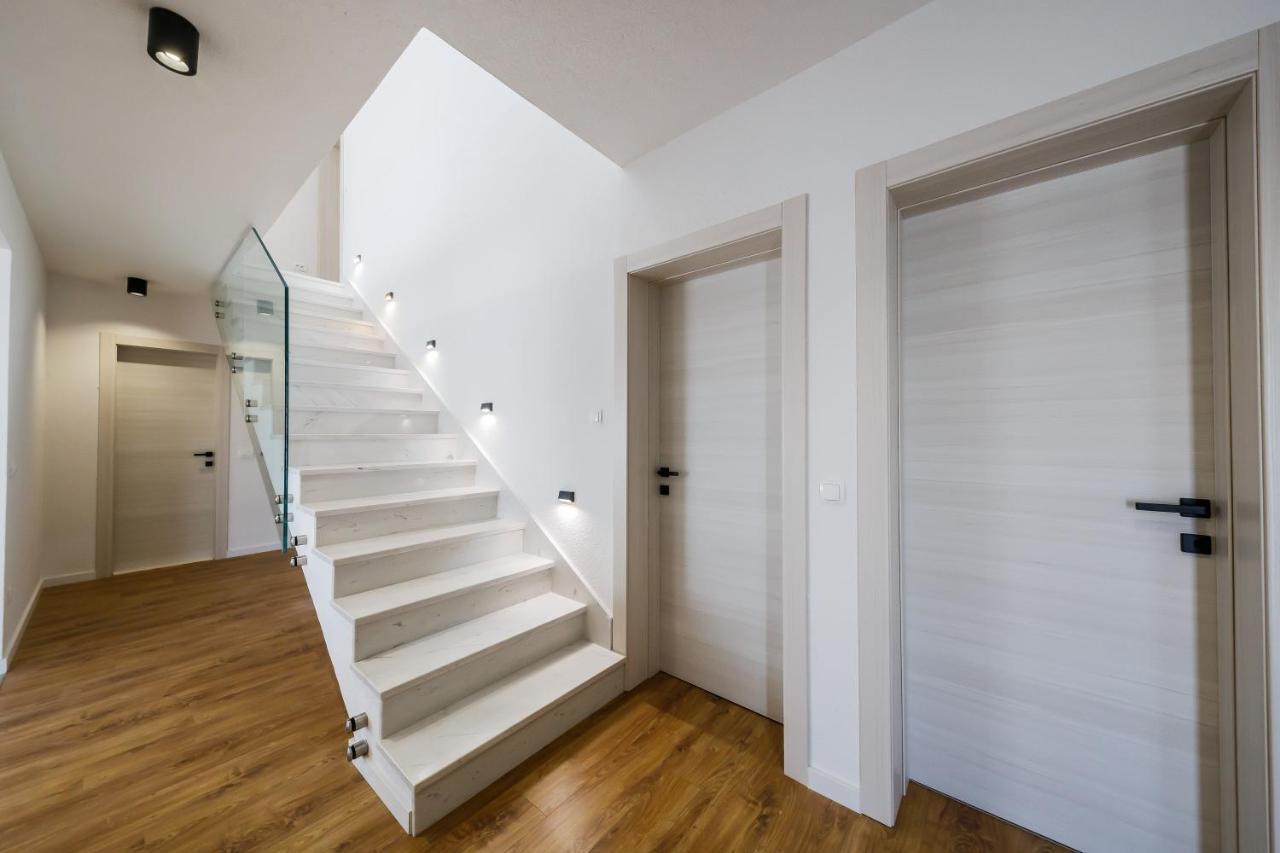 Villa Luka Kastela Luaran gambar